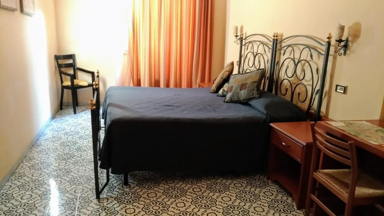 Nicolas Inn location